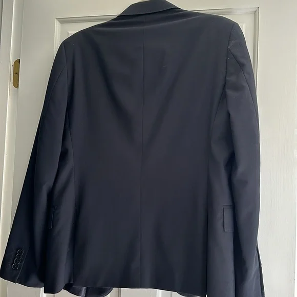 Men’s navy blazer